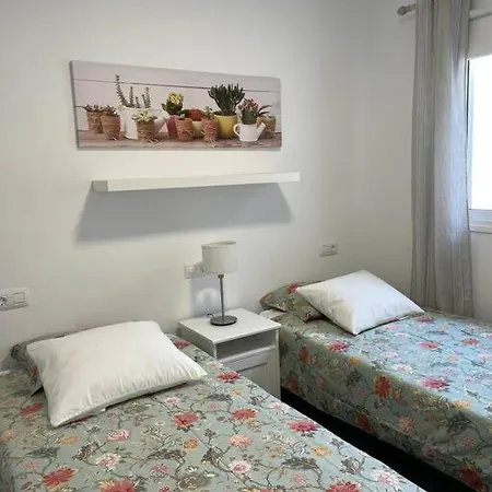 Acogedor Con Vistas شقة